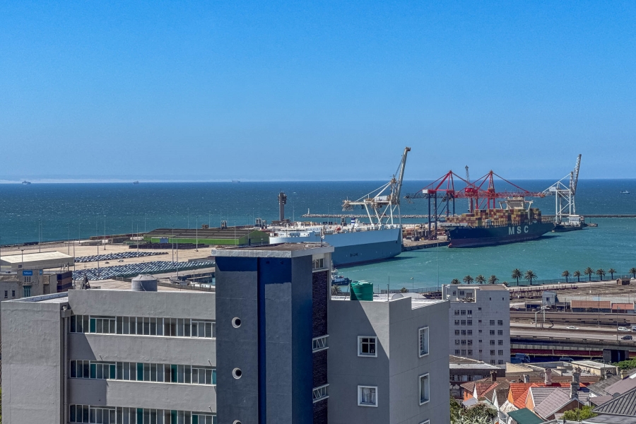 2 Bedroom Property for Sale in Port Elizabeth Central Eastern Cape